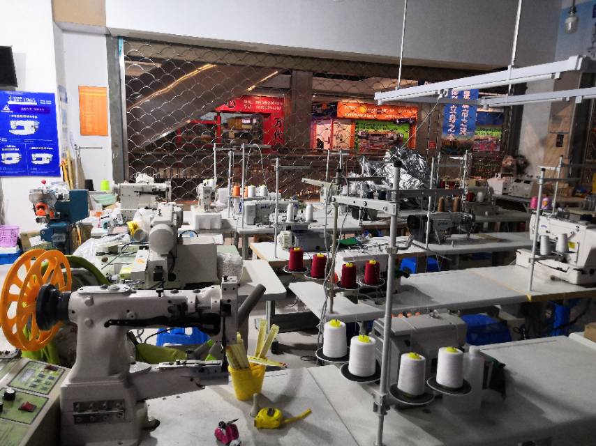 Tongyu Sewing Machine's general agent in Jinhua area describe pic - 2