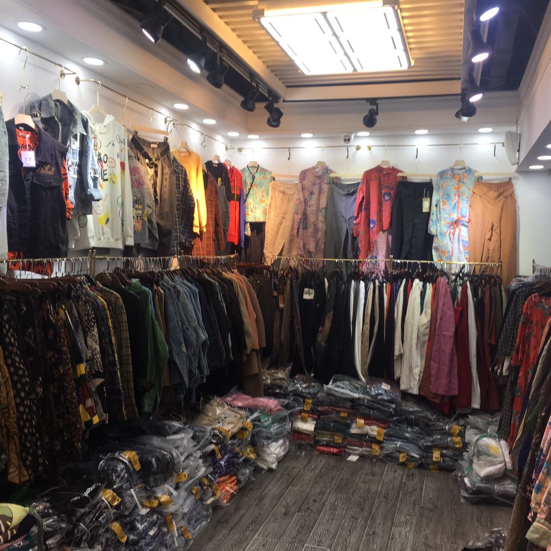 Dandan's family describe pic - 1