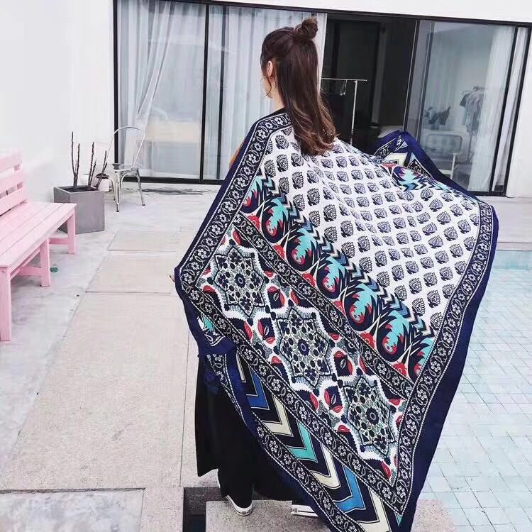 Spring And Autumn Ladies Travel Photo Printing Polyester Square Scarf National Style details Picture