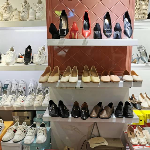 Lanlan Shoe Industry describe pic - 1
