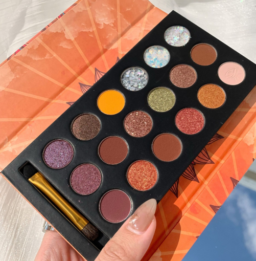 情绪眼影盘18色亮片闪粉土豆泥珠光哑光太阳眼影盘02详情2