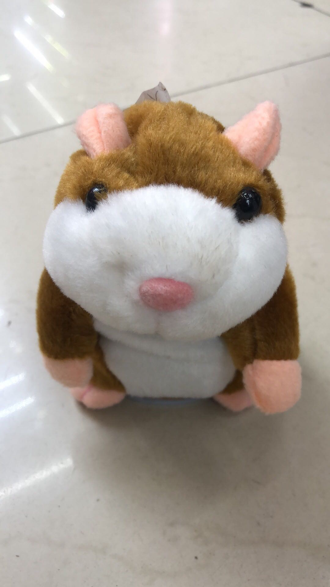 Shirley Mei's Japanese-style recording electric plush toy chair can imitate speech and walking. It's a cute toy storage hamster style