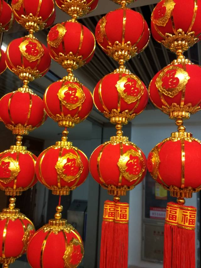 植绒小灯笼挂件春节装饰镂空工艺品喜庆节庆用品产品图