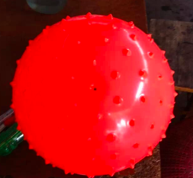 厂家生产特价批发PVC儿童充气按摩球25cm80g加厚按摩球产品图