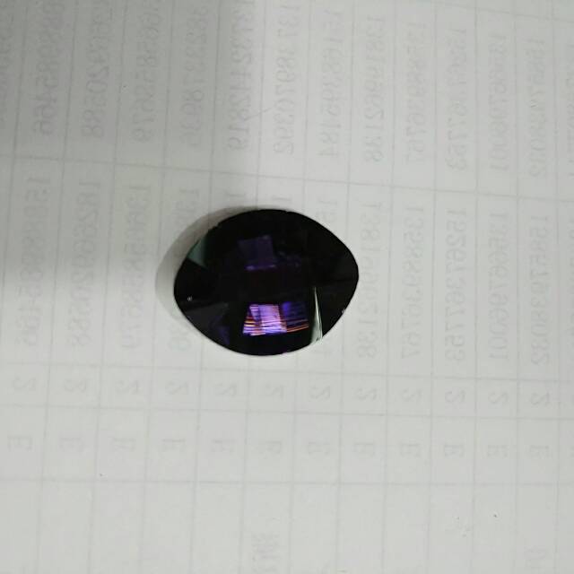 Accessories: Trendy bracelets, necklaces, fashionable earrings, clothing, shoes, handcrafted pendants, bracelets, necklaces