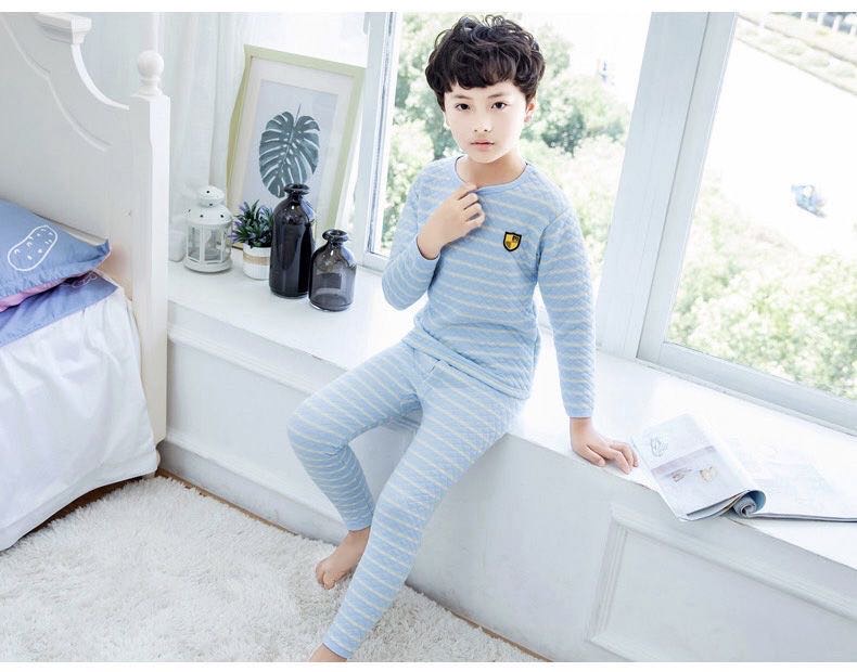 Boys' Three-Layer Thermal Underwear Set Thickened Children's Cotton Sweater details Picture