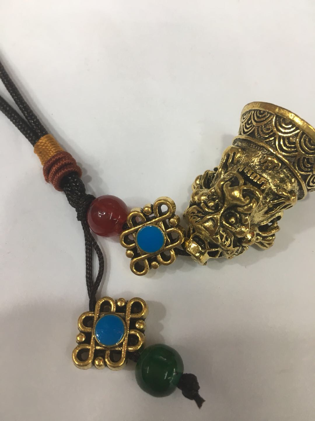 قلادة الأسد الأحمر Specification image