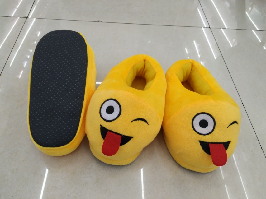 可爱顽皮鬼脸棉鞋家居女棉拖鞋产品图