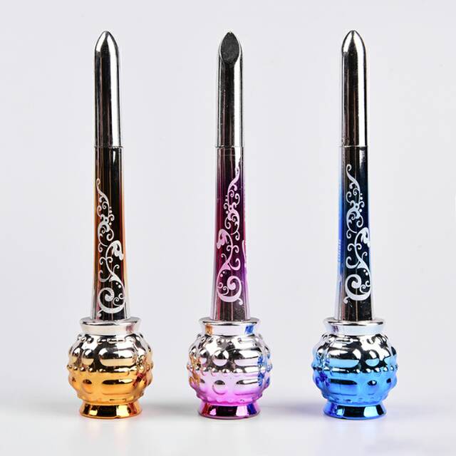Aishali eyeliner liquid pen is not easy to fade or smudge, dries quickly, is waterproof and sweat-proof