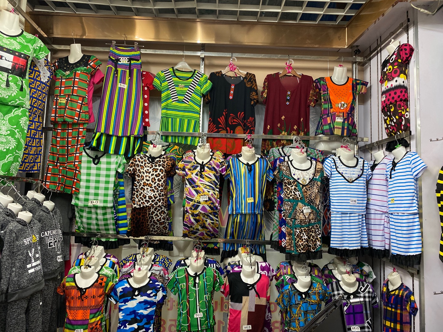 Donghong Clothing describe pic - 1