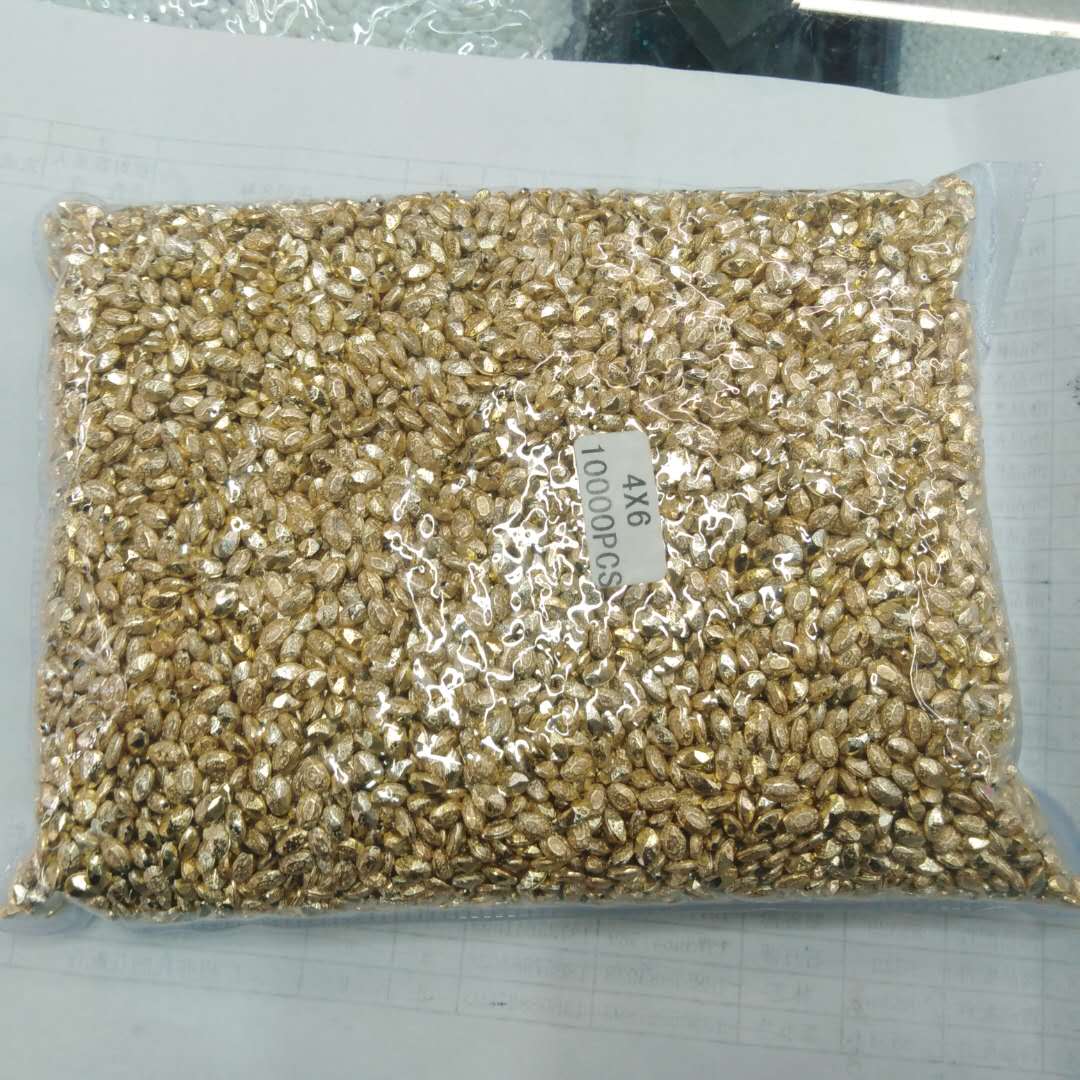 Flat round aluminum gold-plated hollowed-out pendant jewelry accessories, flat round hollowed-out aluminum headwear accessories, beaded accessories Specification image