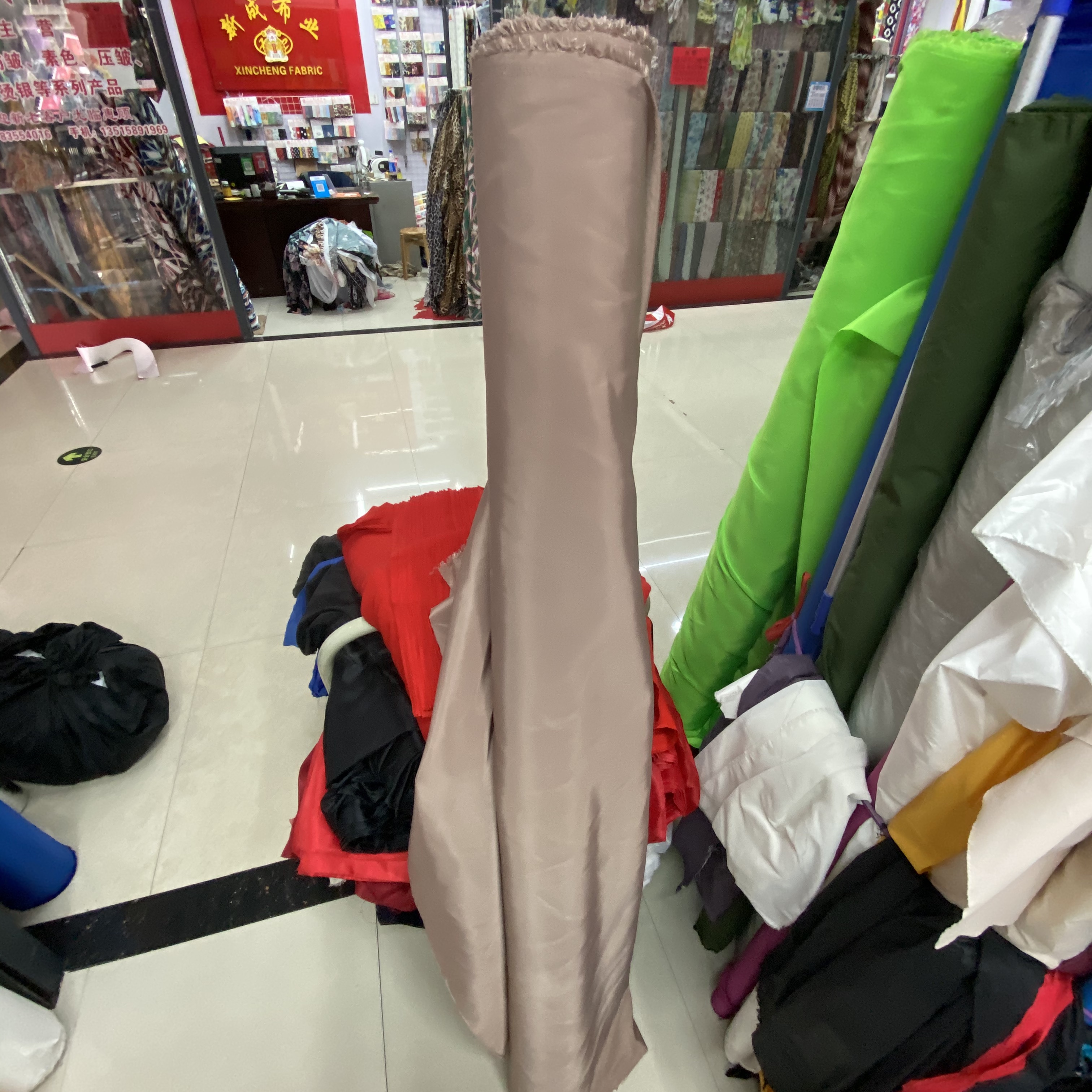 Full polyester yarn-dyed checkered fabric 75D imitation memory Scottish clothing lining fabric factory direct sales