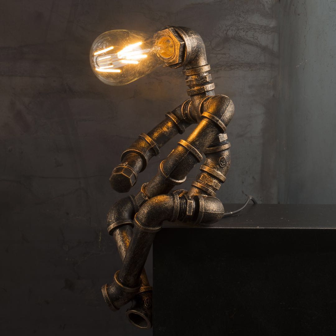 Industrial-style table lamp, personalized and creative decoration, coffee shop and bar table lamp, led retro and creative robot water pipe table lamp