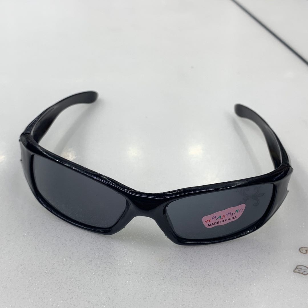 Soft material UV-protective glasses for boys and girls
