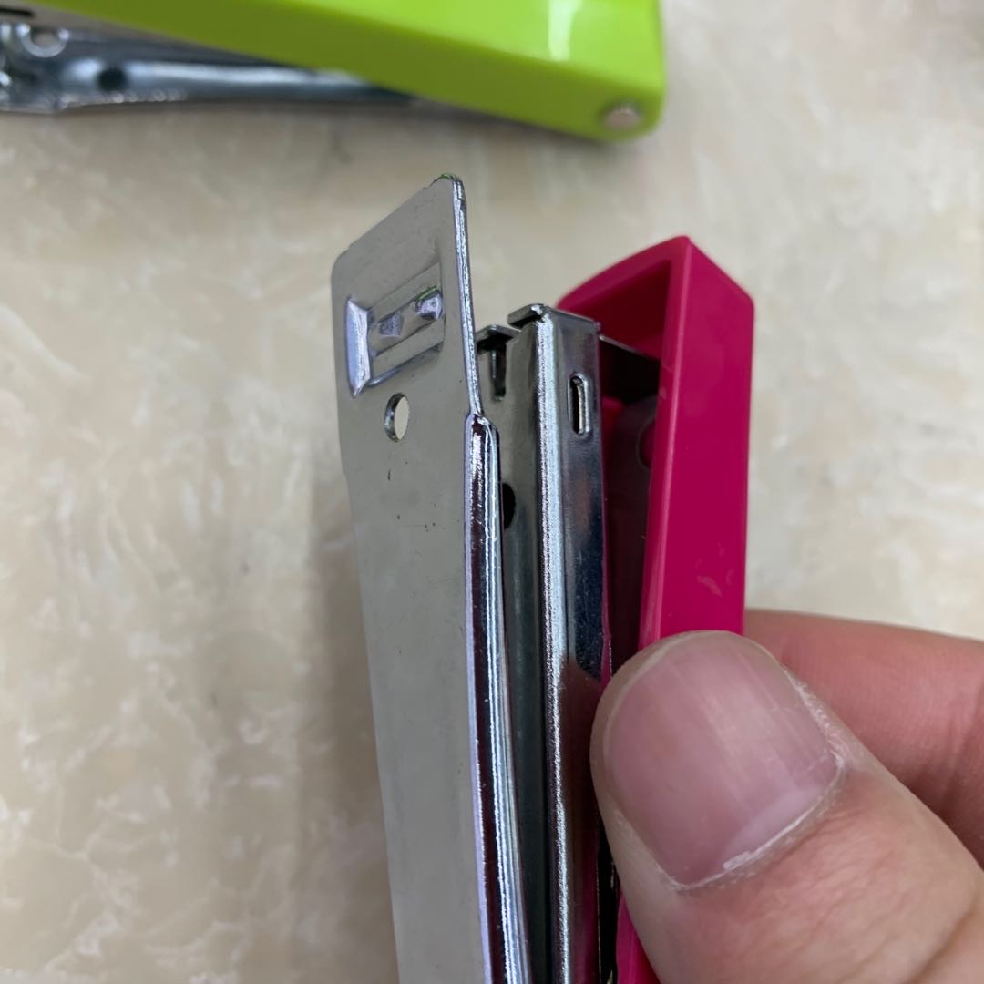 Multi-Color Plastic Wrapped Small Stapler Office Supplies Network Red Hot Factory Direct Sales Specification drawing