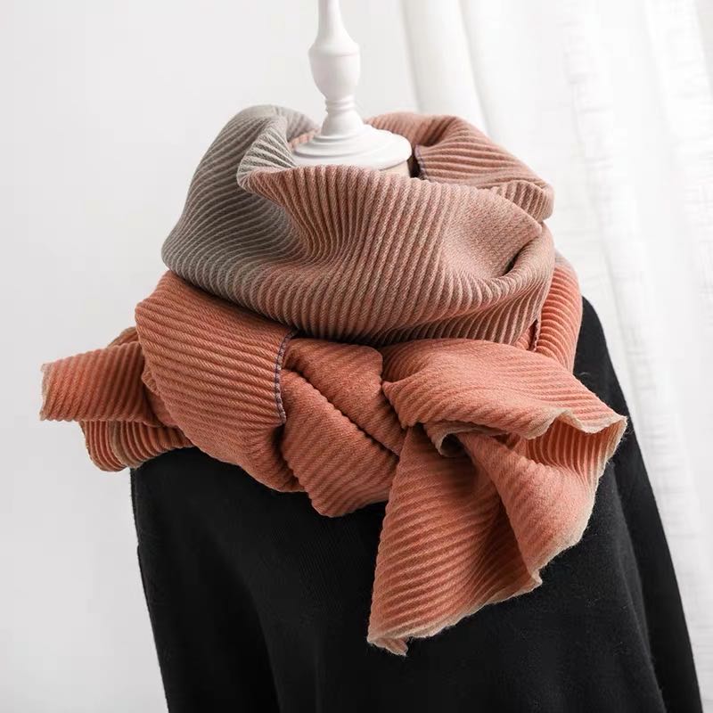 This classic and high-end British style scarf is a versatile and fashionable long shawl for women in autumn and winter Specification image