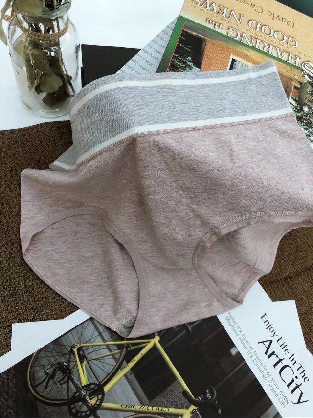 756 New sexy and fashionable Reese breathable triangle pants details Picture