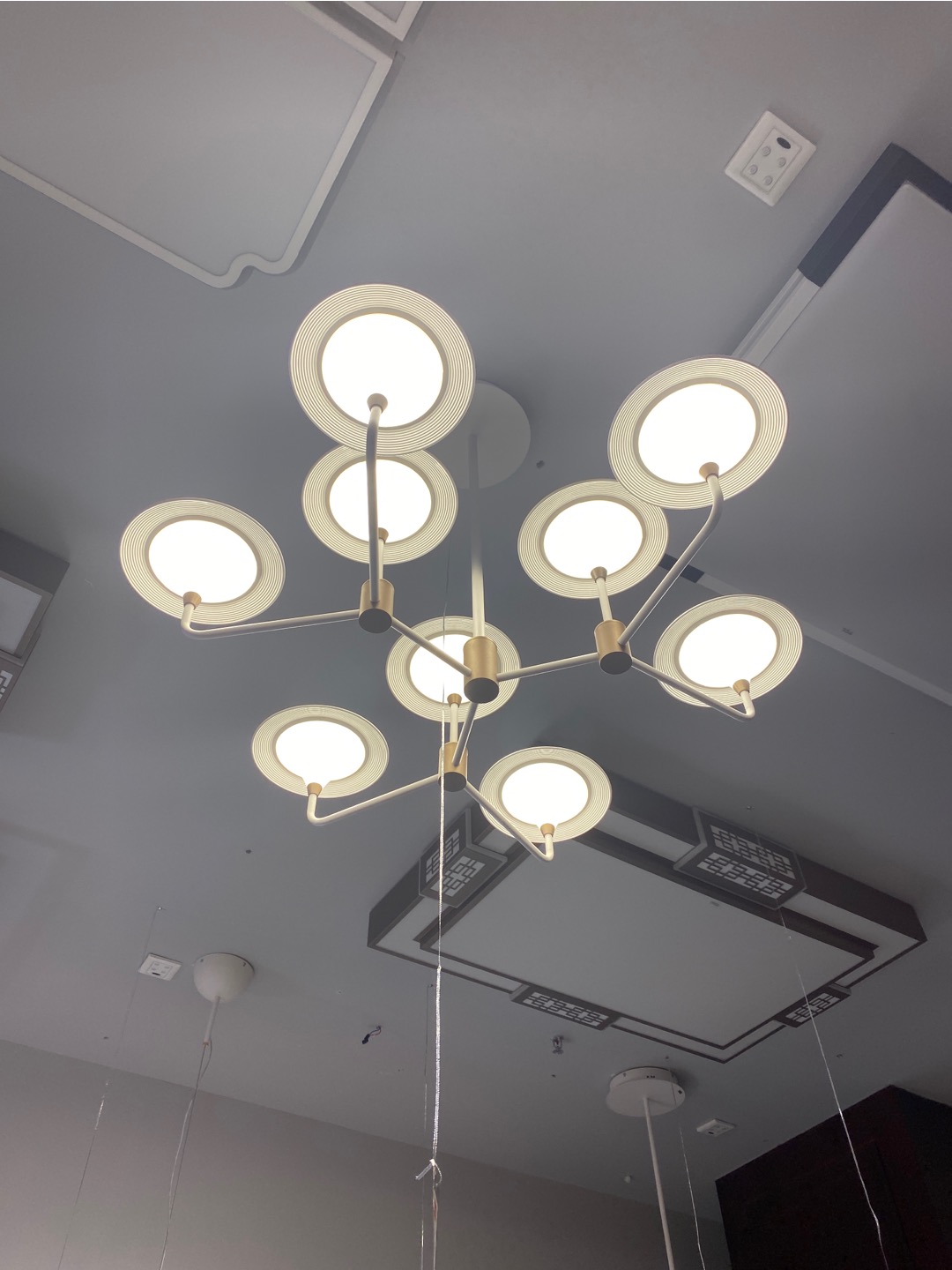 TCL Lighting chandelier, home cloud sea Jade plate, Nordic modern style, light luxury