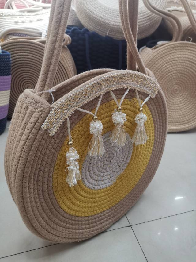 Fashion Influencer Crossbody Single Shoulder Personality Beach Bag Holiday Bag Cotton Woven Bag details Picture