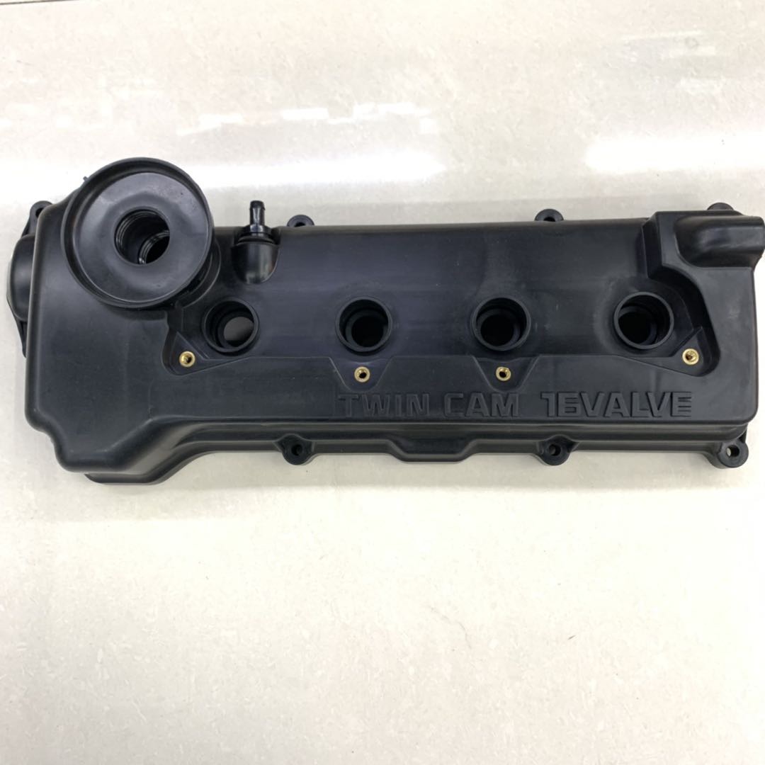 Auto Parts Auto Valve Chamber Cover Engine Cylinder Head High Quality