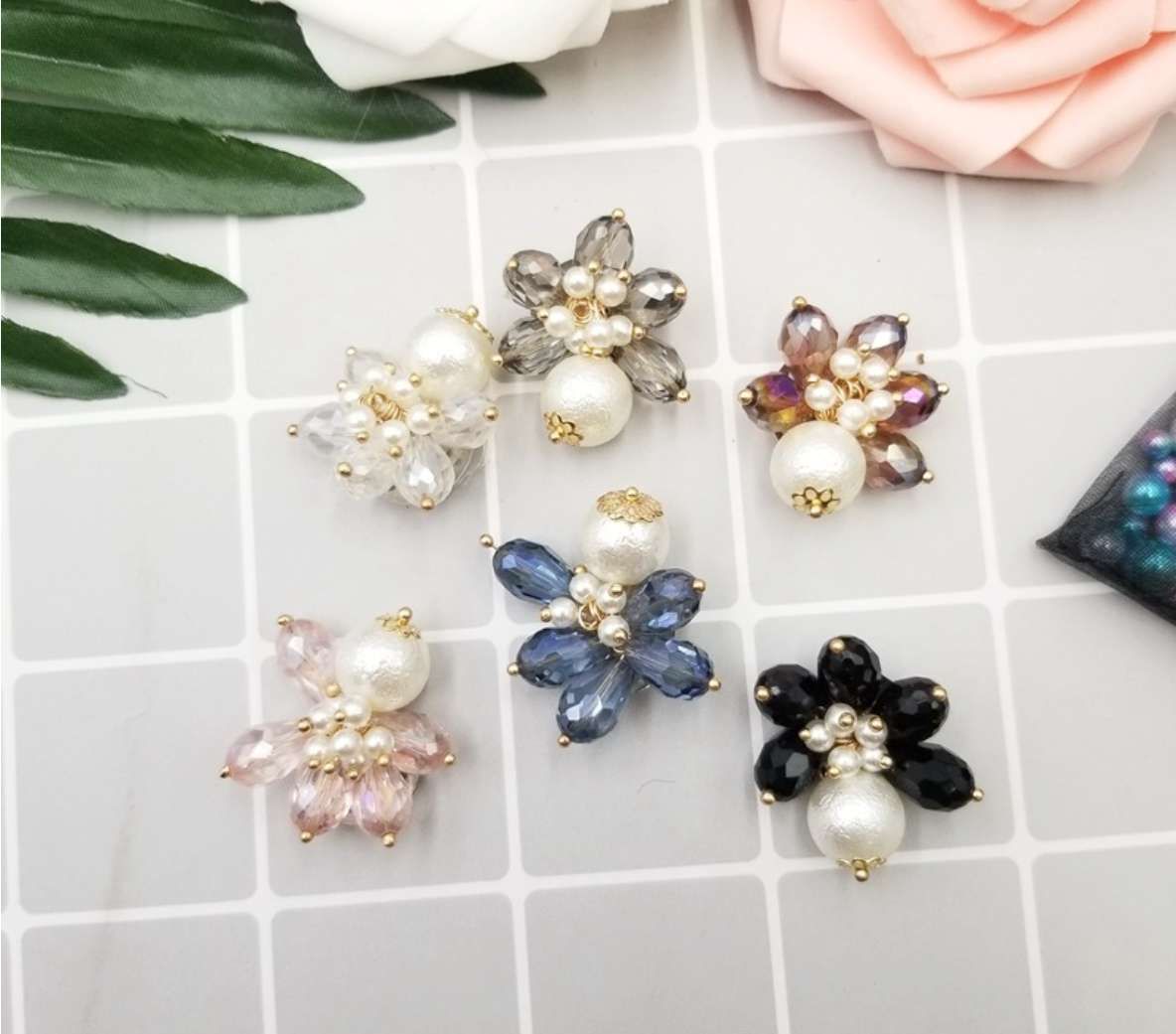 Handmade DIY accessories Earrings, hair clips, pearl crystal floral clothing brooches, shoes, hats and accessories materials thumbnail