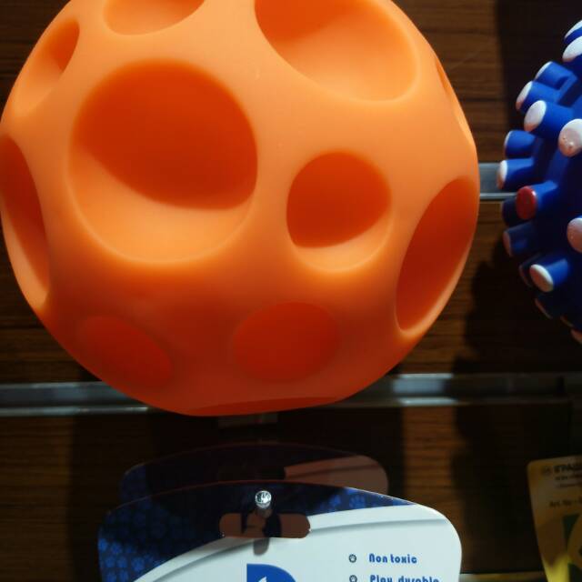 High-end dog toys with irregular spherical shapes, super soft and soothing sounds, in stock details Picture