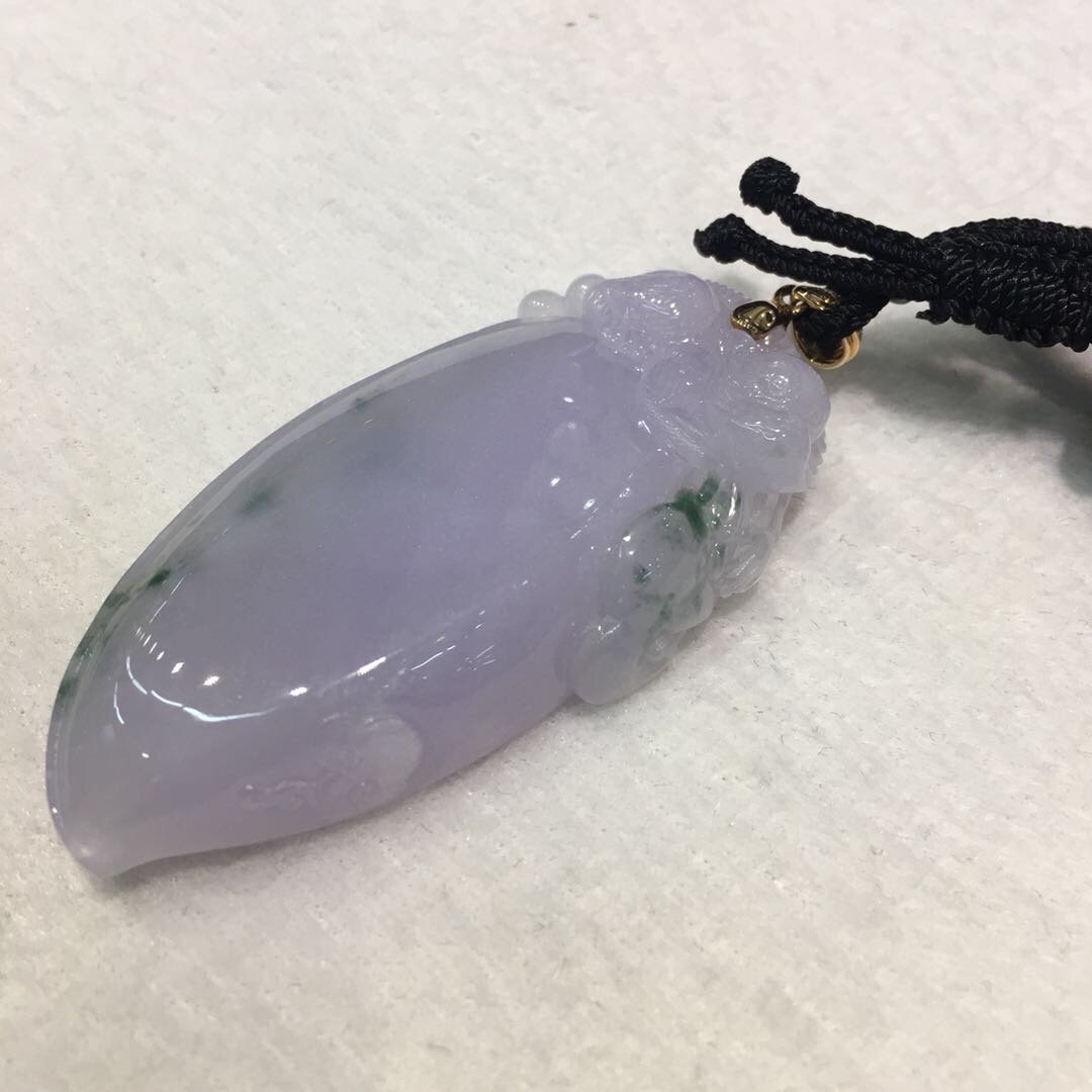 In stock, natural jadeite from Myanmar, Tengchong, Ruili, Yunnan. High ice violet Monkey Peach in stock. Natural jadeite from Myanmar, Tengchong, Ruili, Yunnan Specification image