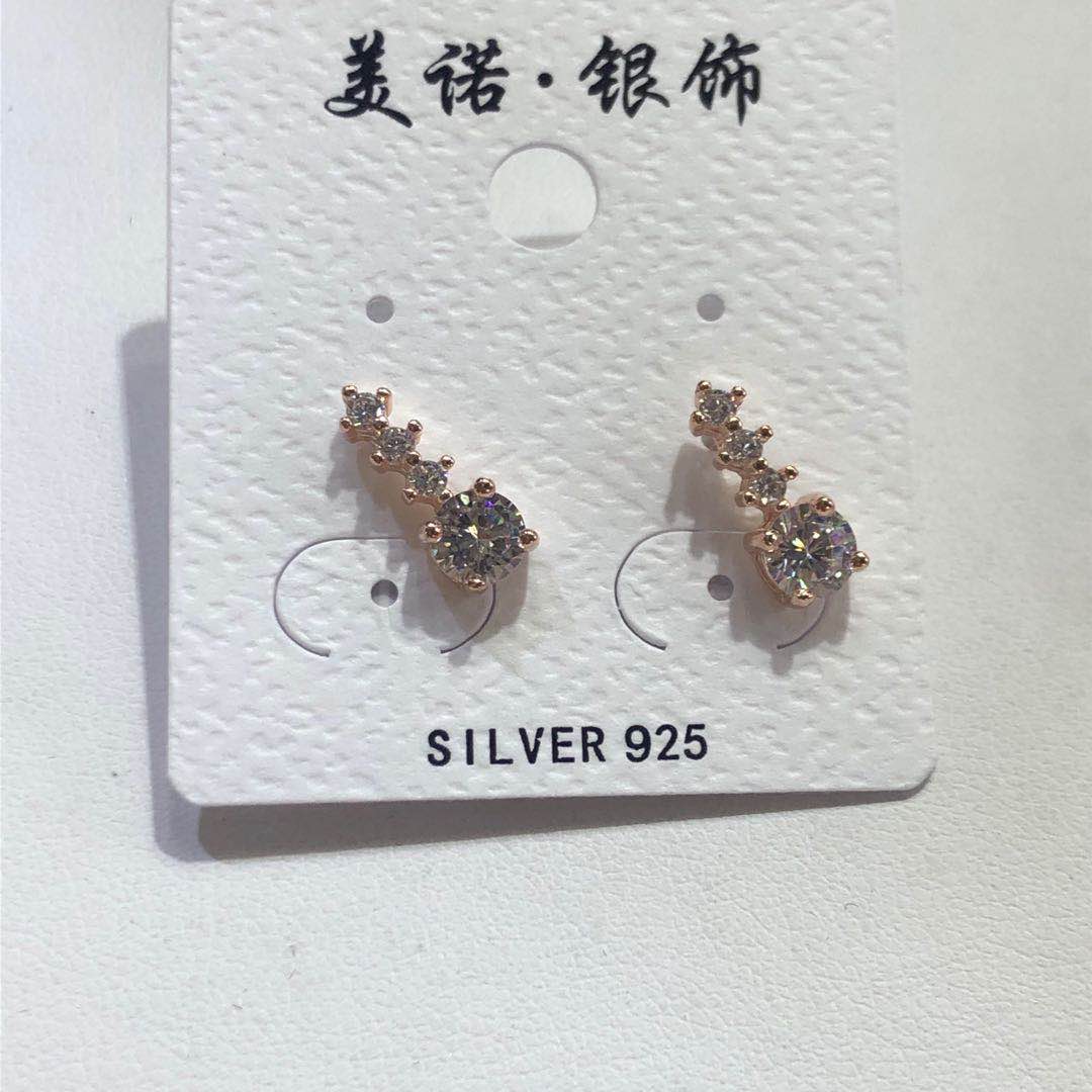 饰品/耳饰/耳钉/亚克力饰品/磁吸耳钉产品图