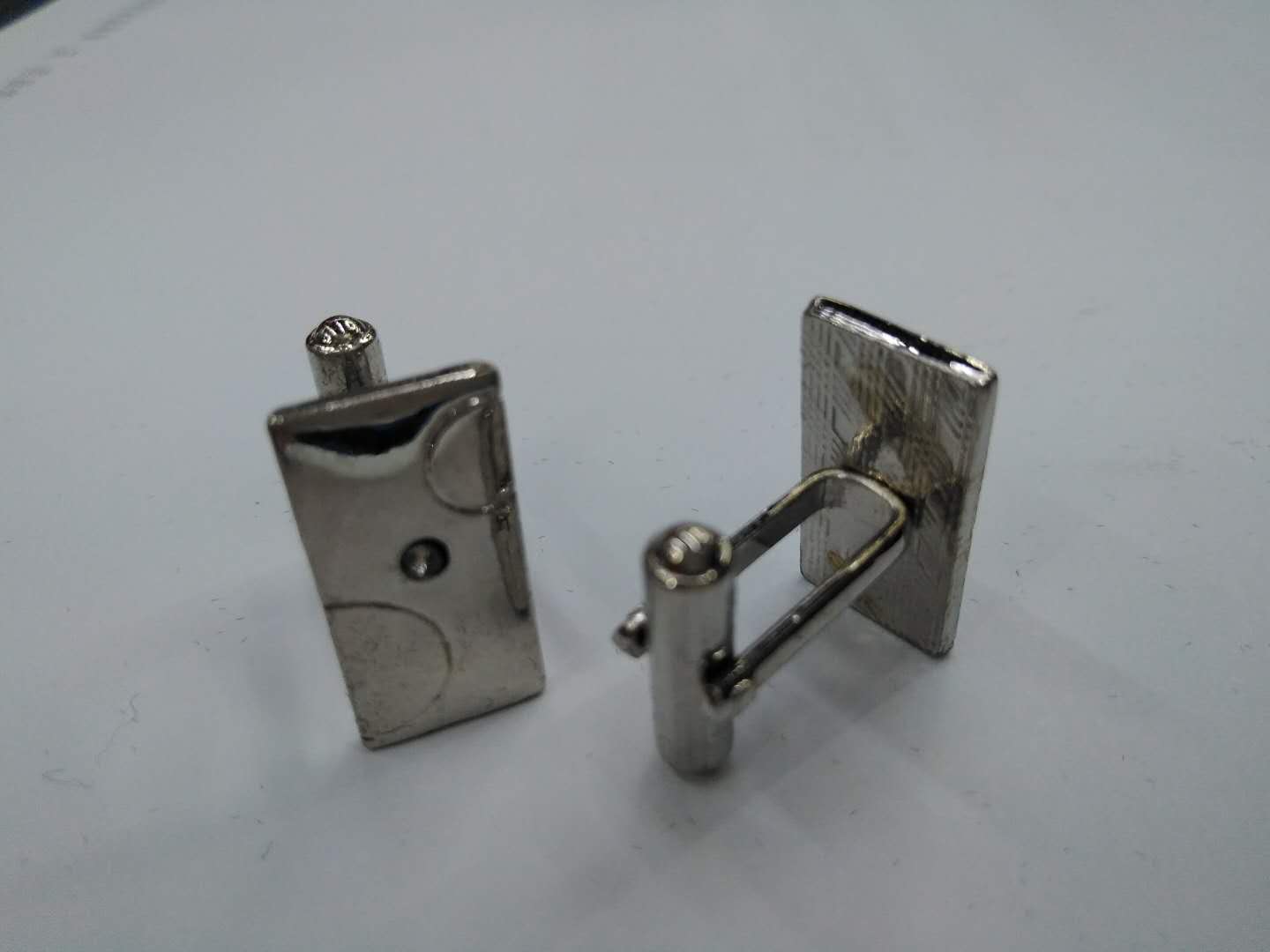 High-quality European and American simple square alloy electroplated metal cufflinks with customizable content