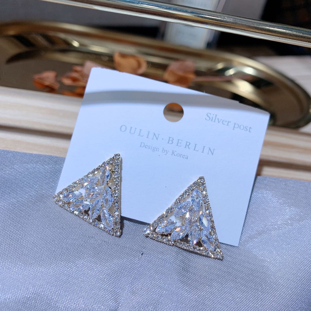 Hot style fashion casual triangle earrings earrings thumbnail
