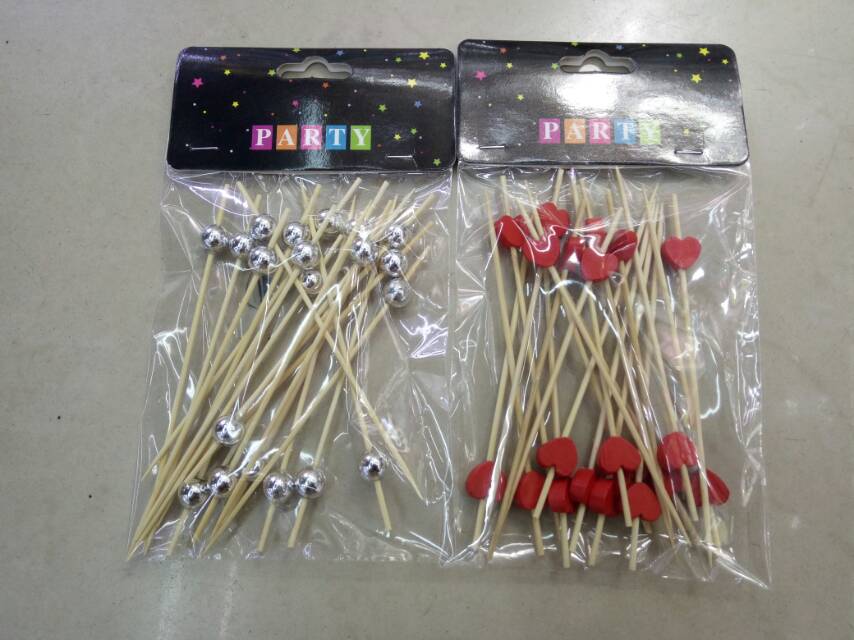Multi-color cartoon heart-shaped fruit toothpicks details Picture