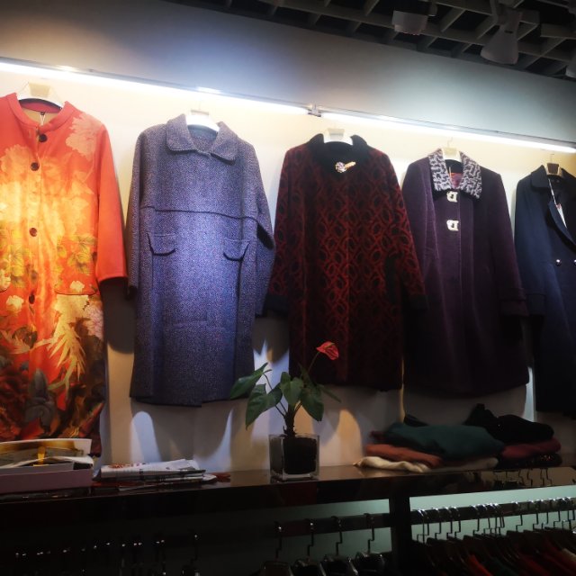 Meile Fine Clothing describe pic - 2