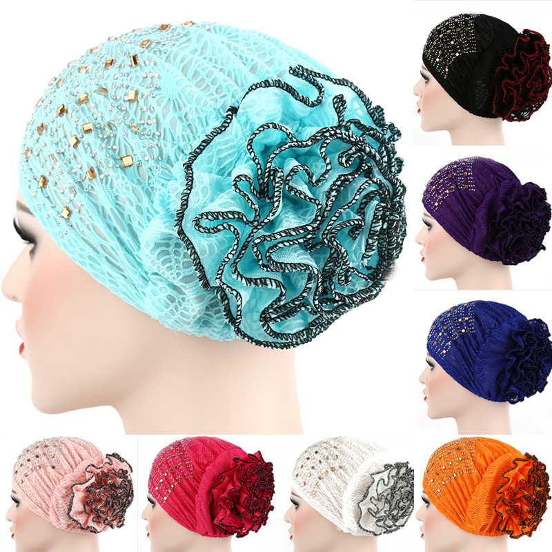 A versatile Muslim hot diamond two-color plate floral mesh headscarf that is convenient to wear over a hat
