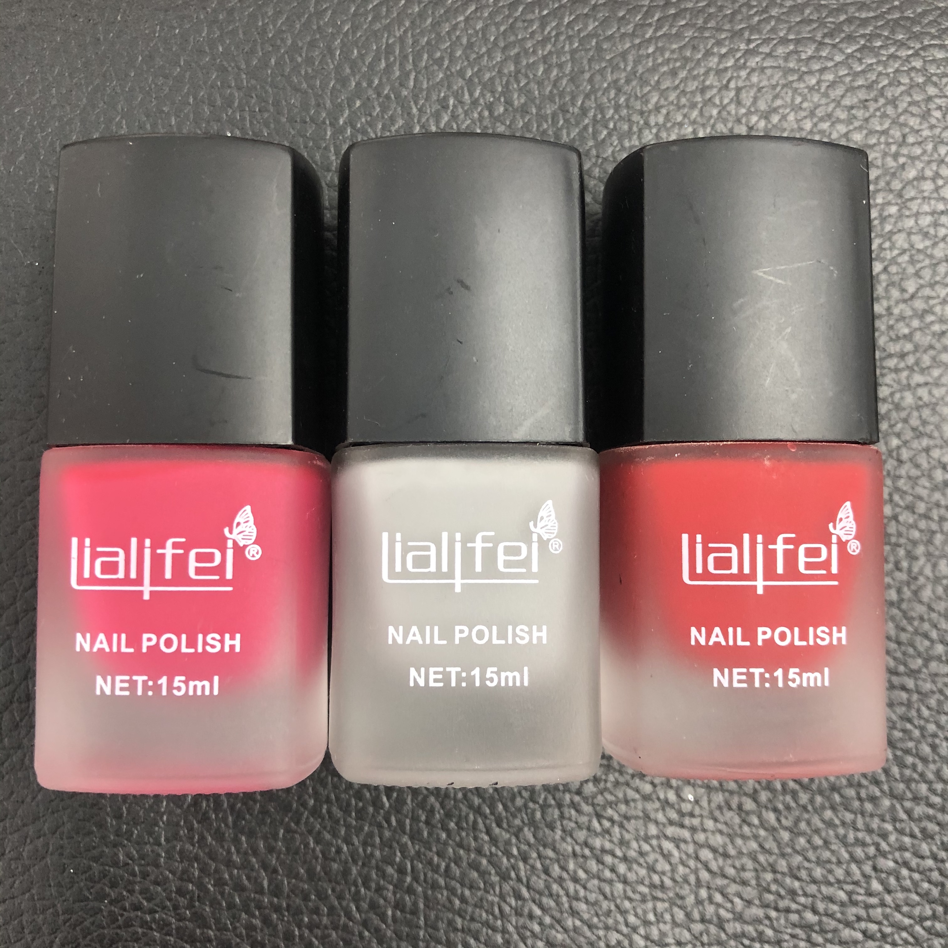 The retro matte nail polish comes in a rich variety of colors, allowing you to freely choose and match them details Picture