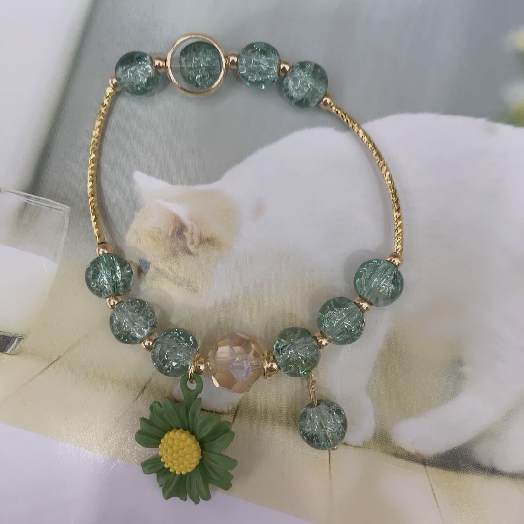 Green temperament small Daisy bracelet fresh girl student forest chain web celebrity sweet crystal bracelet full figure