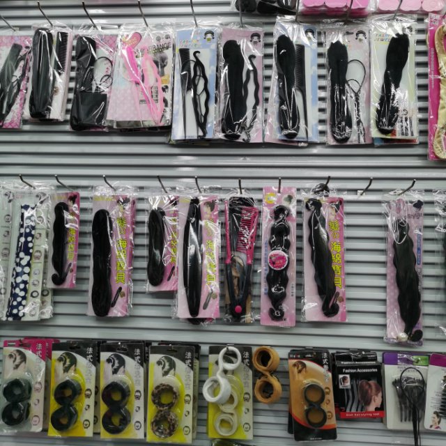 Fragrant ornaments wafted over describe pic - 1