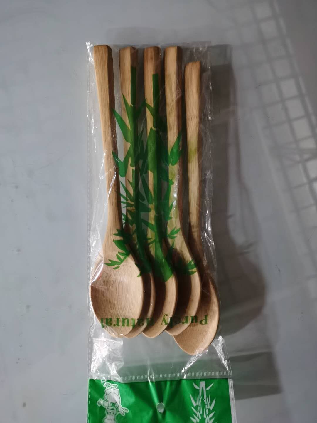 Solid wooden spoon spoon wooden soup spoon spoon long spoon household wooden rice spoon small wooden spoon honey spoon mixing spoon. thumbnail