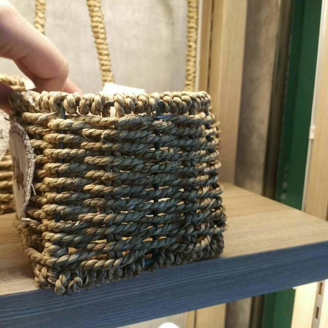 Qingling Craft straw-woven decorative flower baskets, home decoration ornaments and handicrafts details Picture