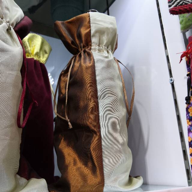 来样定制拼接款双色喜糖袋素色布袋现货批发厂家直销产品图