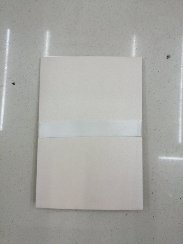 Hollowed-out invitation Specification image