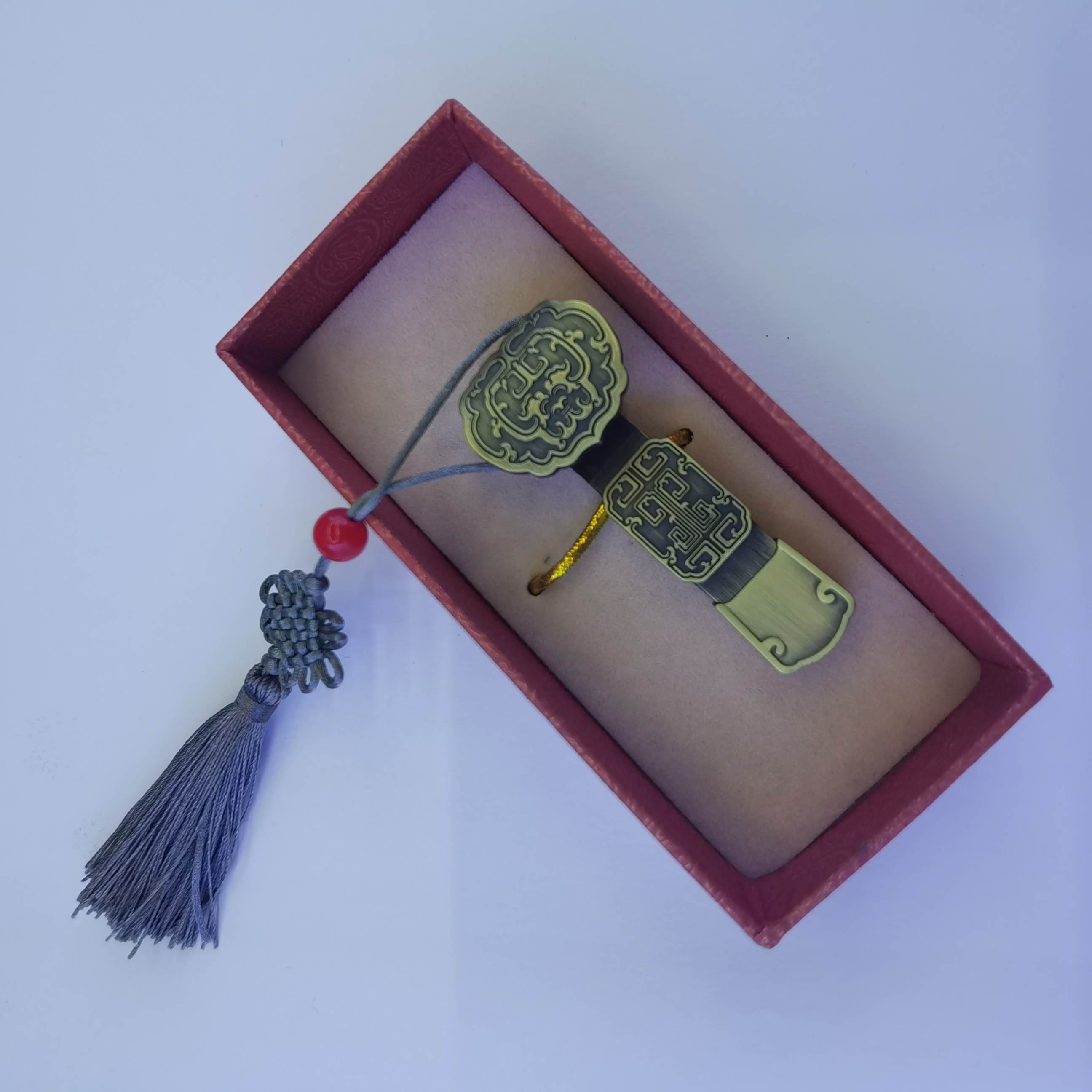 128g USB flash drive, suitable for both student computers and mobile phones, 32G high-speed storage, mobile waterproof, engraved, large-capacity solid-state USB flash drive, for male and female students' office and meeting details Picture