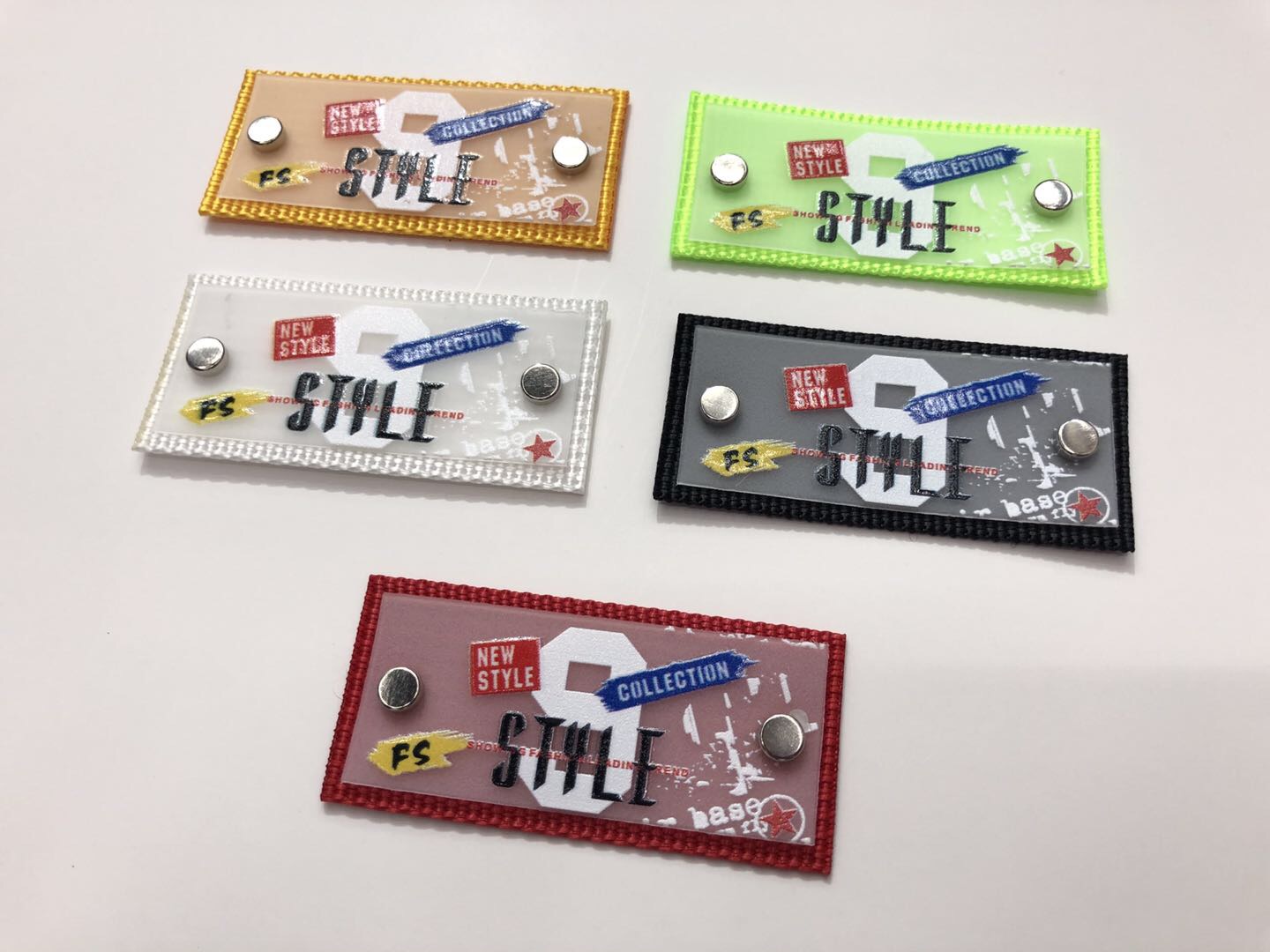 pvc不干胶贴纸定做防水磨砂广告标签定制logo印刷