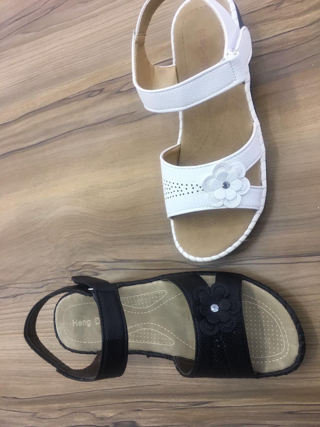 拖鞋女夏季时尚/人字拖/洞洞鞋/eva凉鞋女士/室外凉拖细节图