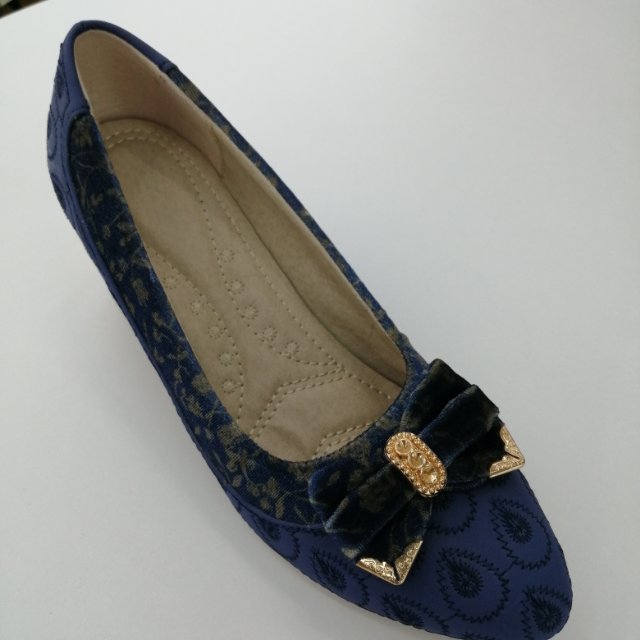 一字蝴蝶结绒边时尚休闲平底平跟女鞋春夏新款舒适船鞋单鞋