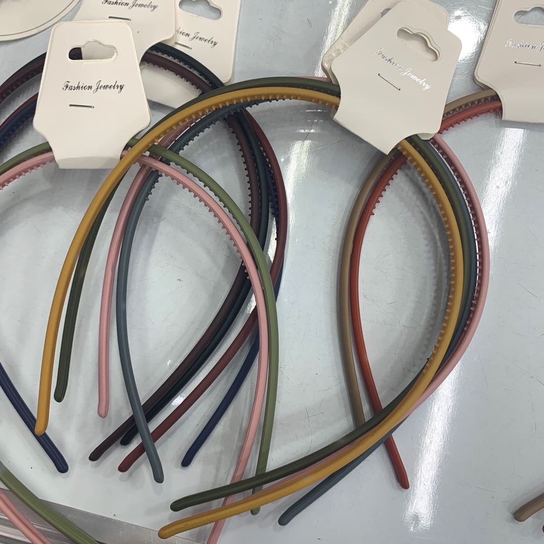 The new Korean version of the candy-colored matte headband features a sweet and color-blocking double-stripe headband Specification image