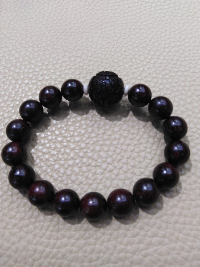 Handicraft bracelet, rosewood bracelet Specification image