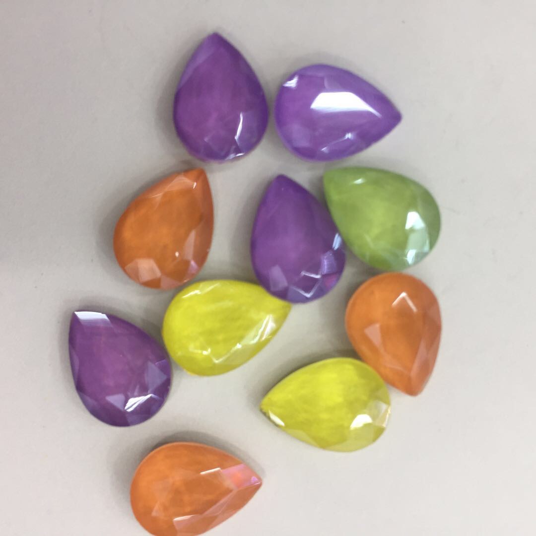 DIY colorful heart-shaped glass crystal accessories, earrings, necklaces, jewelry and accessories details Picture