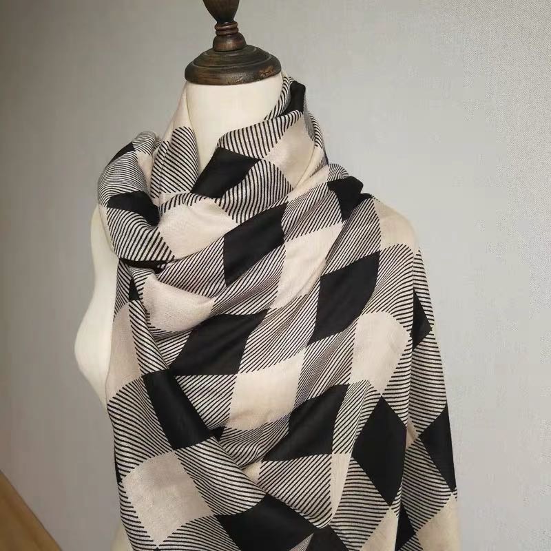 Black And White Plaid Scarf Shawl Long Thick Warm Autumn And Winter Specification drawing