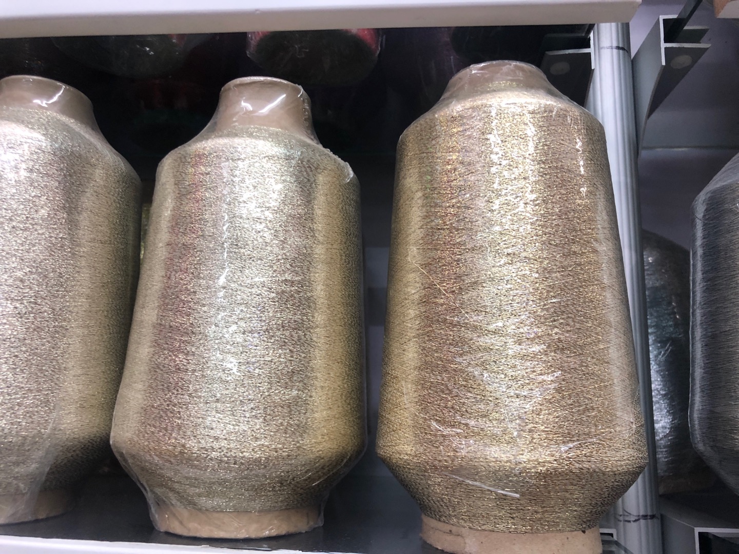 75D Computer Embroidery Gold And Silver Thread Mx Type Embroidery Gold Thread Handmade Silver Thread Sesame Color Metal Thread details Picture