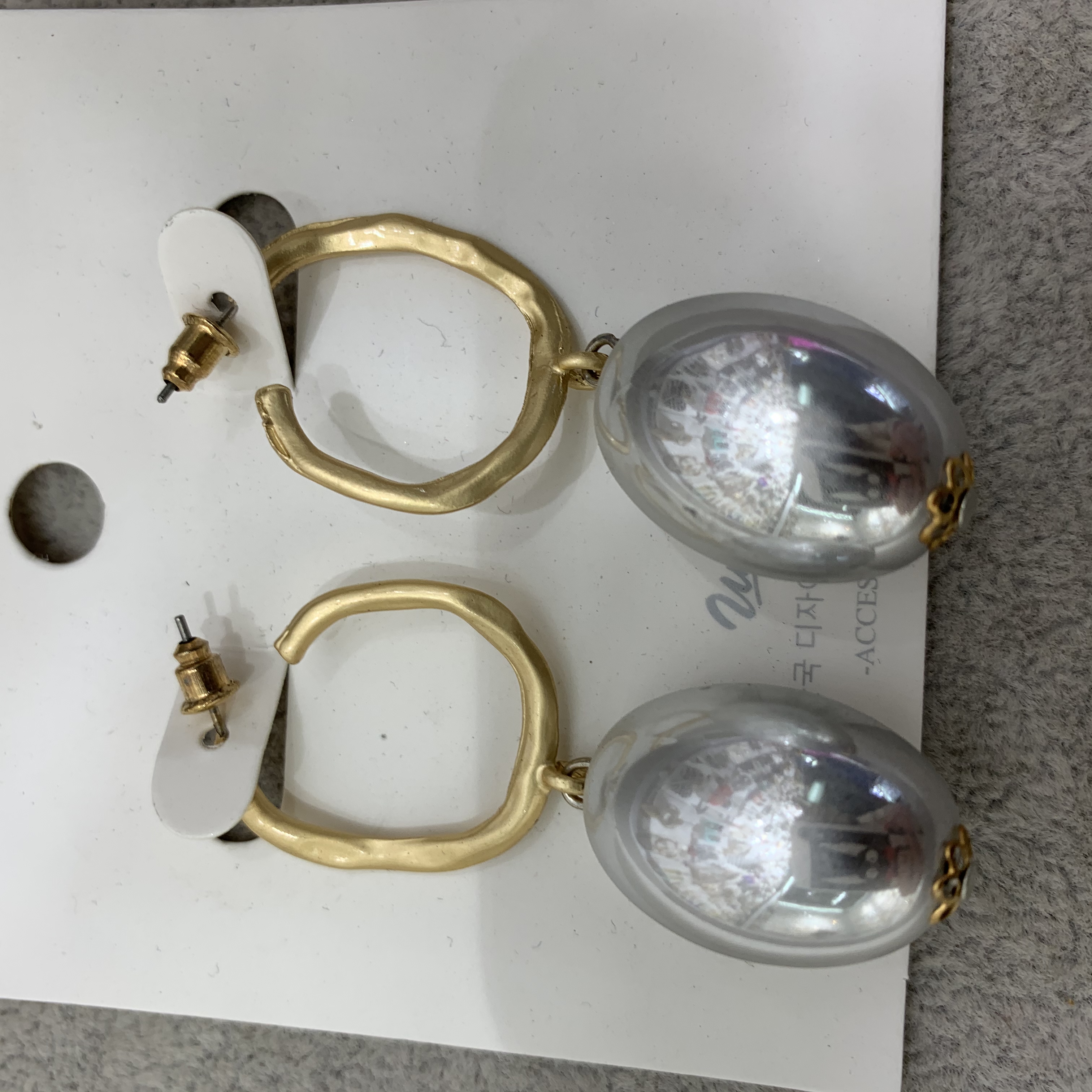 球形椭圆方形耳环彩色铁ABS材质环保时尚潮流百搭耳饰产品图